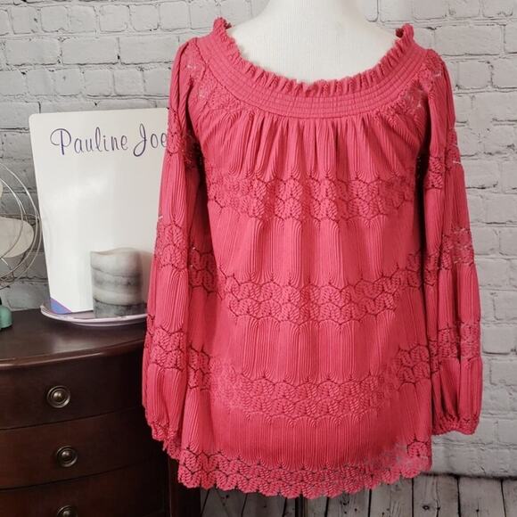 Cupid pink blouse can make off shoulder - Picture 5 of 9